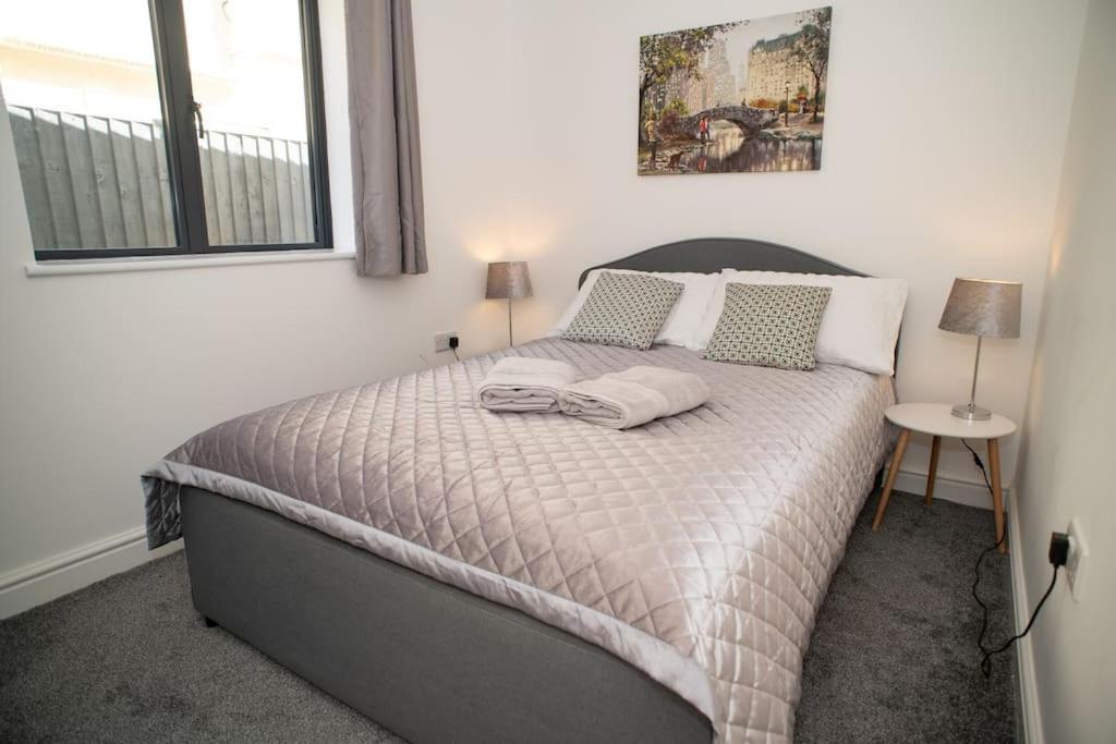 Maisy Lodge - Two Bed Lux Flat - Parking, Netflix, Wifi - Close To Blenheim Palace & Oxford - F2 Кидлингтън Екстериор снимка
