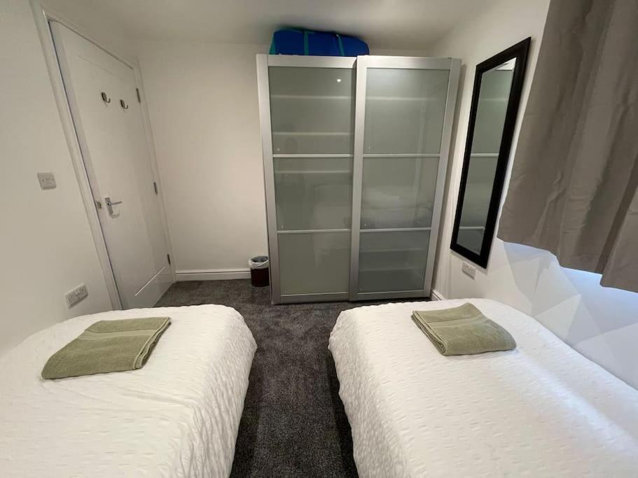 Maisy Lodge - Two Bed Lux Flat - Parking, Netflix, Wifi - Close To Blenheim Palace & Oxford - F2 Кидлингтън Екстериор снимка