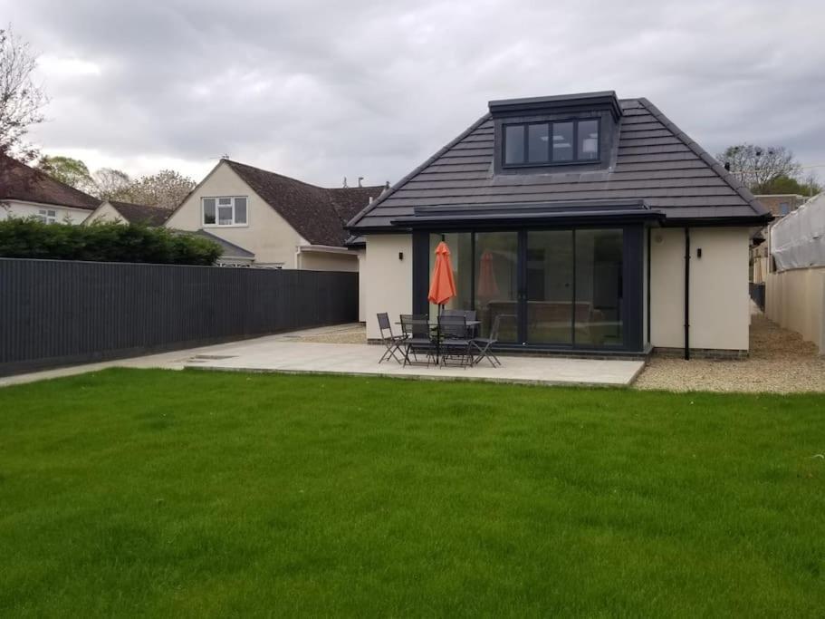 Maisy Lodge - Two Bed Lux Flat - Parking, Netflix, Wifi - Close To Blenheim Palace & Oxford - F2 Кидлингтън Екстериор снимка
